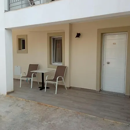 Aparthotel Elia Agia Marina (Aegina)